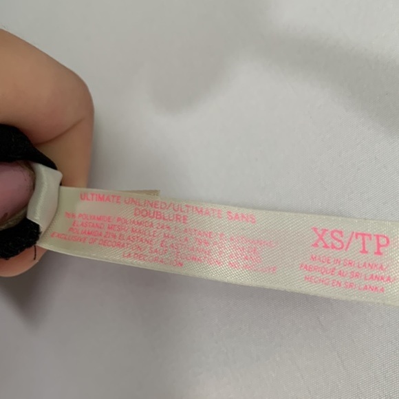 Victoria’s Secret PINK Ultimate Unlined Black Sports Bra - Picture 6 of 6